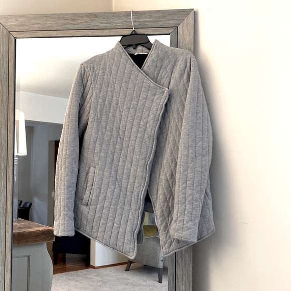 RACHEL Rachel Roy, M, quilted wrap jacket, warm & in EUC!  Wardrobe staple!! - Picture 1 of 9